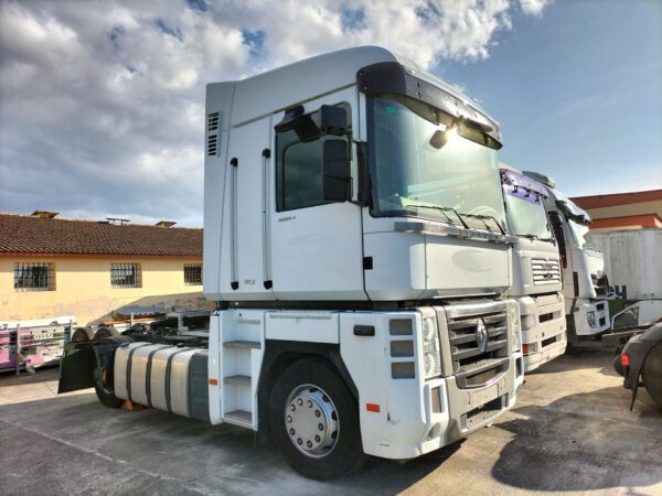 Cabina RENAULT MAGNUM 480